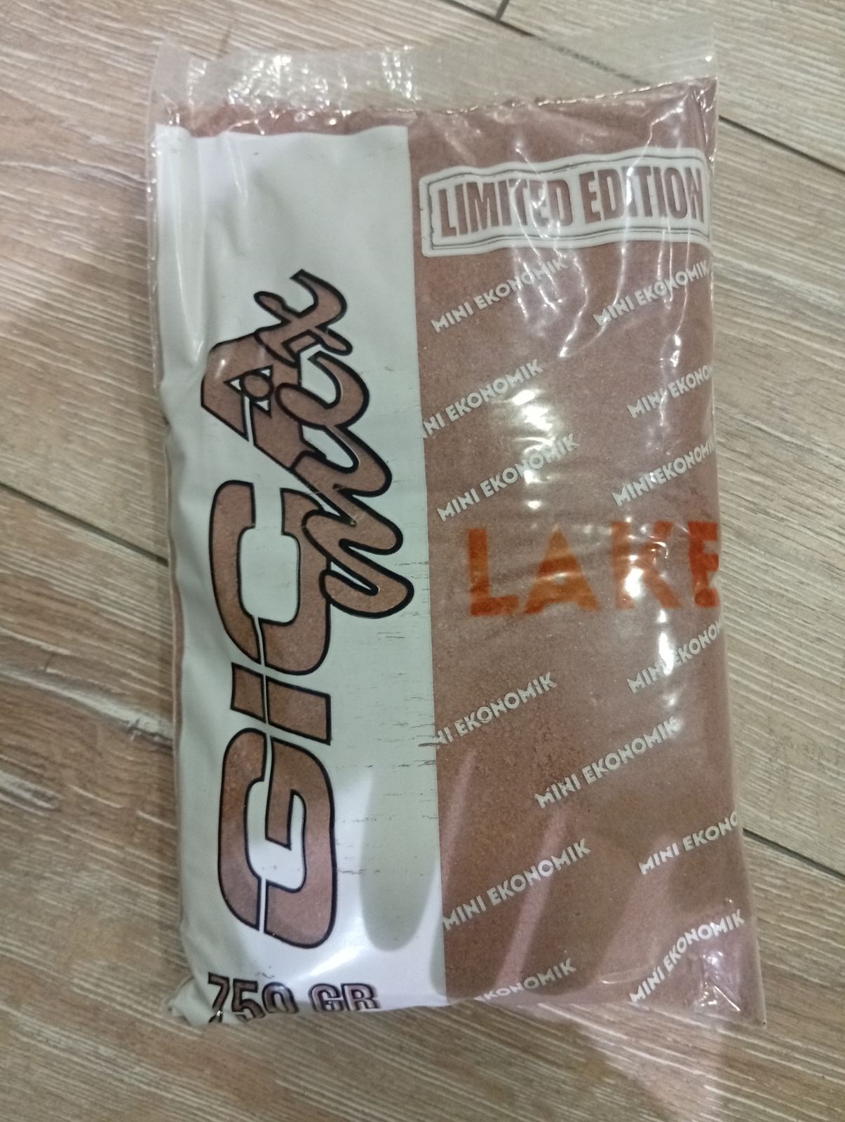 Прихрана Gica mix Lake 750 gr